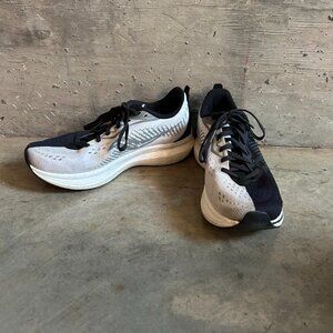 Saucony Endorphin Speed 2